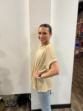 Load image into Gallery viewer, Brushed Waffle Exposed-Seam Short Sleeve Top