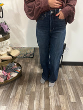 Load image into Gallery viewer, Women's Judy Blue High Waist Tummy Control Top Dark Wash Jeans