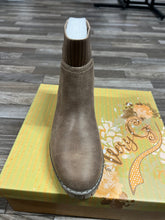 Load image into Gallery viewer, Magnolia Pull on Boot By Very G - Athena's Fashion Boutique