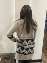 Load image into Gallery viewer, Women's Long Sleeve Gray Southwest Print Cardigan Sweater
