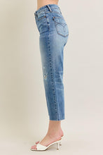 Load image into Gallery viewer, Judy Blue High Waist  Raw Cut Hem Crop Capris