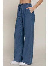 Load image into Gallery viewer, Women's Elastic Waistband Straight Denim Long Pants