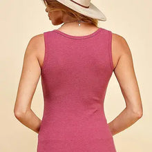Load image into Gallery viewer,
Dark Mauve Plus Size Ribbed Button Trim Lace Detail Tank Top
