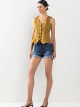 Load image into Gallery viewer, Dark Denim Classic High Rise Jean Shorts with Rolled Cuff