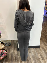 Load image into Gallery viewer, Women&#39;s Gray Long Sleeve Hoodie Jacket &amp; Pants Sweatsuit Set
