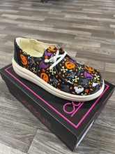 Load image into Gallery viewer, Halloween Kayak 2 Shoes by Corkys Footwear
