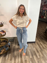 Load image into Gallery viewer, Vervet High Rise Elastic Waistband Wide Barrel Jeans
