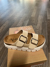 Load image into Gallery viewer, Very G Jazmin Women&#39;s Comfort Platform Sandals Double Buckle Adjustable Straps
