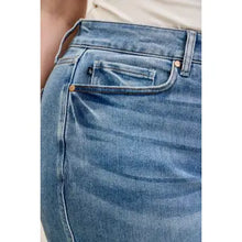 Load image into Gallery viewer, Judy Blue High Waist Tummy Control Contrast Wash Straight Leg Jeans
