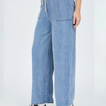 Load image into Gallery viewer, Denim High Waist Wide Leg Washed Chambray Jeans Pants
