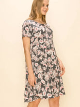 Load image into Gallery viewer, Plus Floral Print Soft Mini Simple Dress with Pockets
