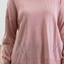 Load image into Gallery viewer, Dusty Pink Back Buttoned Pullover Light Sweater
