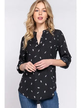 Load image into Gallery viewer, 3/4 Roll Up Sleeve V-Neck Feather Print Woven Blouse
