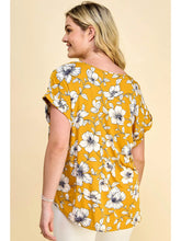 Load image into Gallery viewer, Plus Size Short Sleeve Dolman Yellow Flower Blouse
