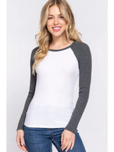 Load image into Gallery viewer, Gray and White Long Raglan Sleeve Color Block Thermal Knit Top
