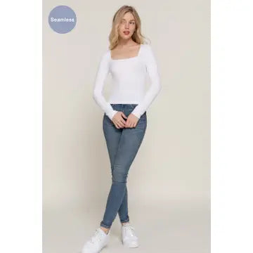 White Long Sleeve Wide Round Neck with Bow Seamless Top