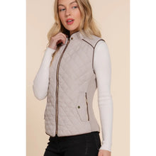 Load image into Gallery viewer, Women&#39;s White Suede Piping Detail Rib Quilted Padding Vest
